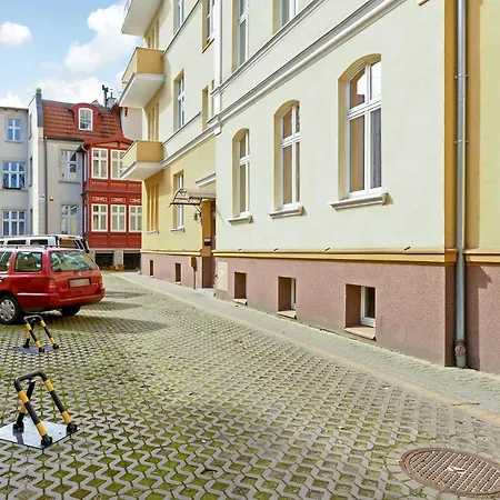 Blue Mandarin Iii Haffnera Apartment *