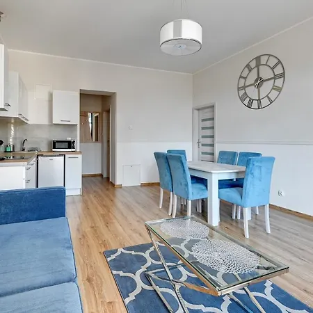 Blue Mandarin Iii Haffnera Apartment