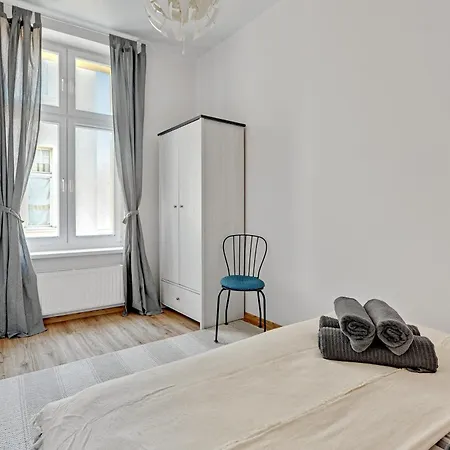 Blue Mandarin Iii Haffnera Apartamento *