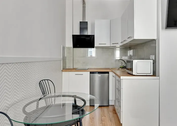 Blue Mandarin Iii Haffnera Apartment